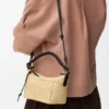 Minibolso Cala de piel de becerro clásica y rafia