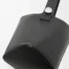 Pebble Bucket grande en piel de becerro granulada y flexible