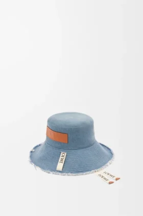 Sombrero de pescador deshilachado en denim y piel de becerro