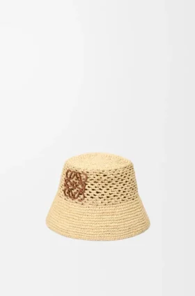Sombrero de rafia y piel de becerro con el logotipo Anagram