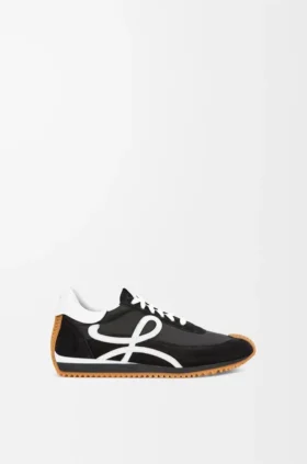 Zapatilla Flow Runner de nailon y ante