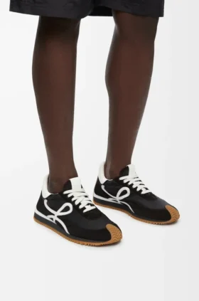 Zapatilla Flow Runner de nailon y ante