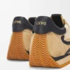 Zapatilla Flow Runner de nailon y ante