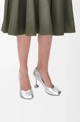 Zapatos de salón «Toy Pump» en piel de cordero laminada