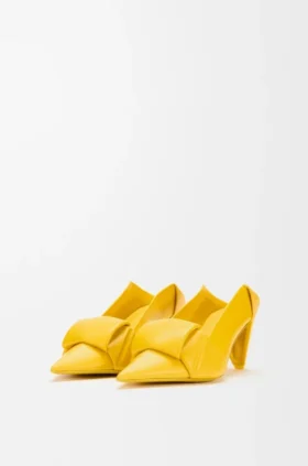 Zapatos de tacón «Origami Con» con solapa trasera de piel de cordero
